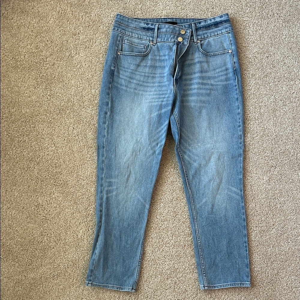 White House Black Market Jeans Extra high-rise Curvy
Size 12